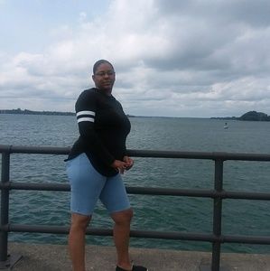 Meet your Posher, Latoya