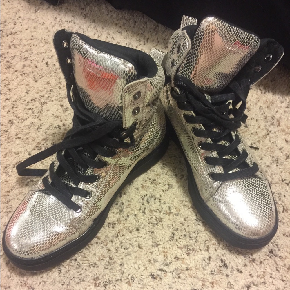 Silver Dr Martens