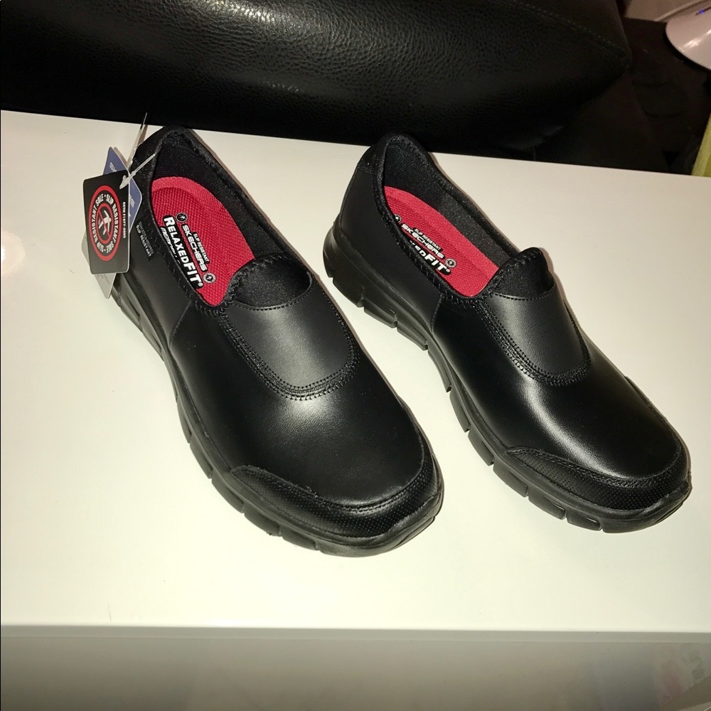 Sketchers Work Shoes, Sure Track, slip resistant