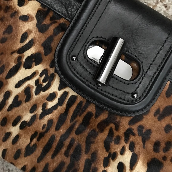 Classy Leopard calf hair Clutch - Picture 2 of 4
