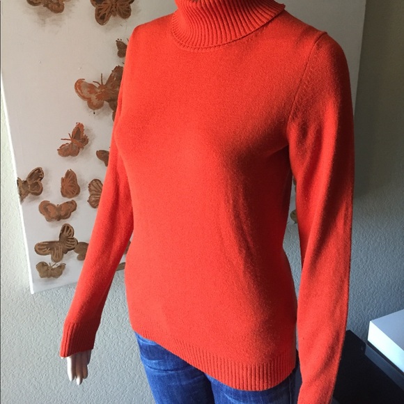 Banana republic Italian wool turtleneck sweater - Picture 3 of 8