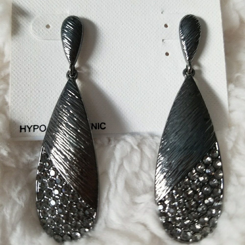 NEW Alfani Fashion Teardrop Earrings