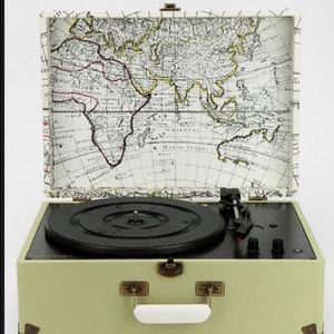 NEW CROSLEY GREEN WORLD MAP RECORD PLAYER