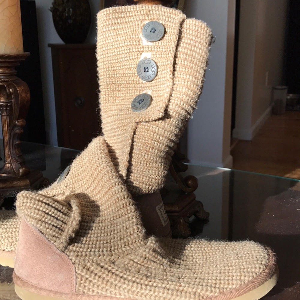 ✨ UGG Knitted Boots ✨💛