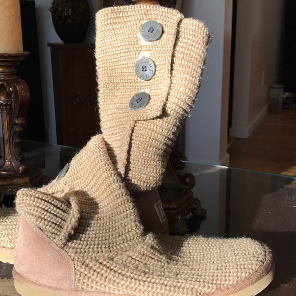 UGG Shoes - ✨ UGG Knitted Boots ✨💛