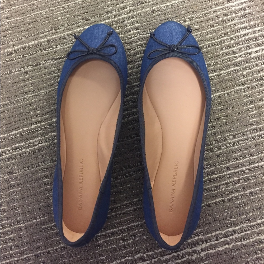 Banana republic denim flats