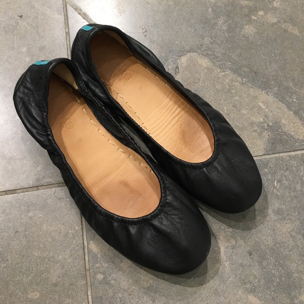 Matte black Tieks