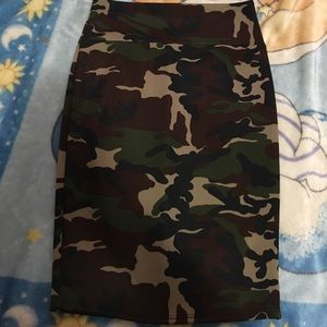 Camo skirt