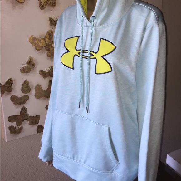 Under armour hoodie - Picture 3 of 8