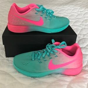 💕BRAND NEW IN BOX! Nike lunar tempo 2. Size 8💕