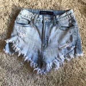 Sexy high waisted daisy dukes