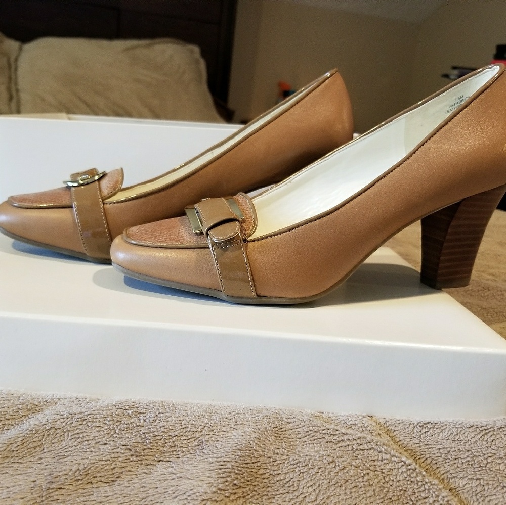 Anne Klein iflex Shoes