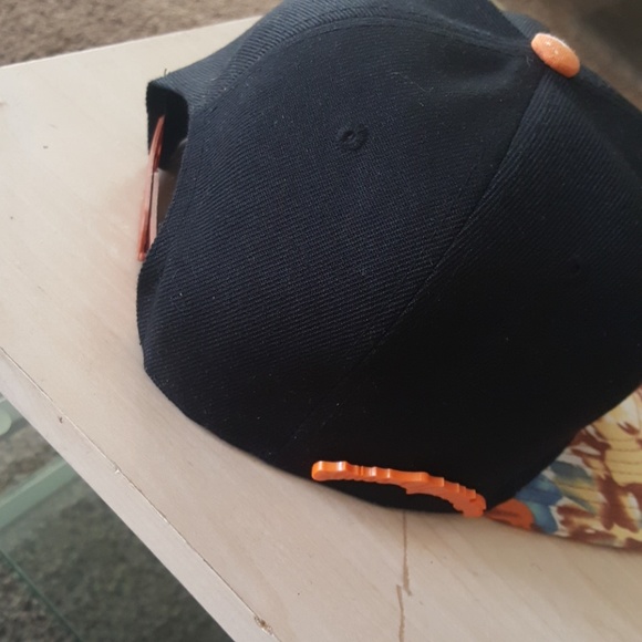 Hat - Picture 2 of 3