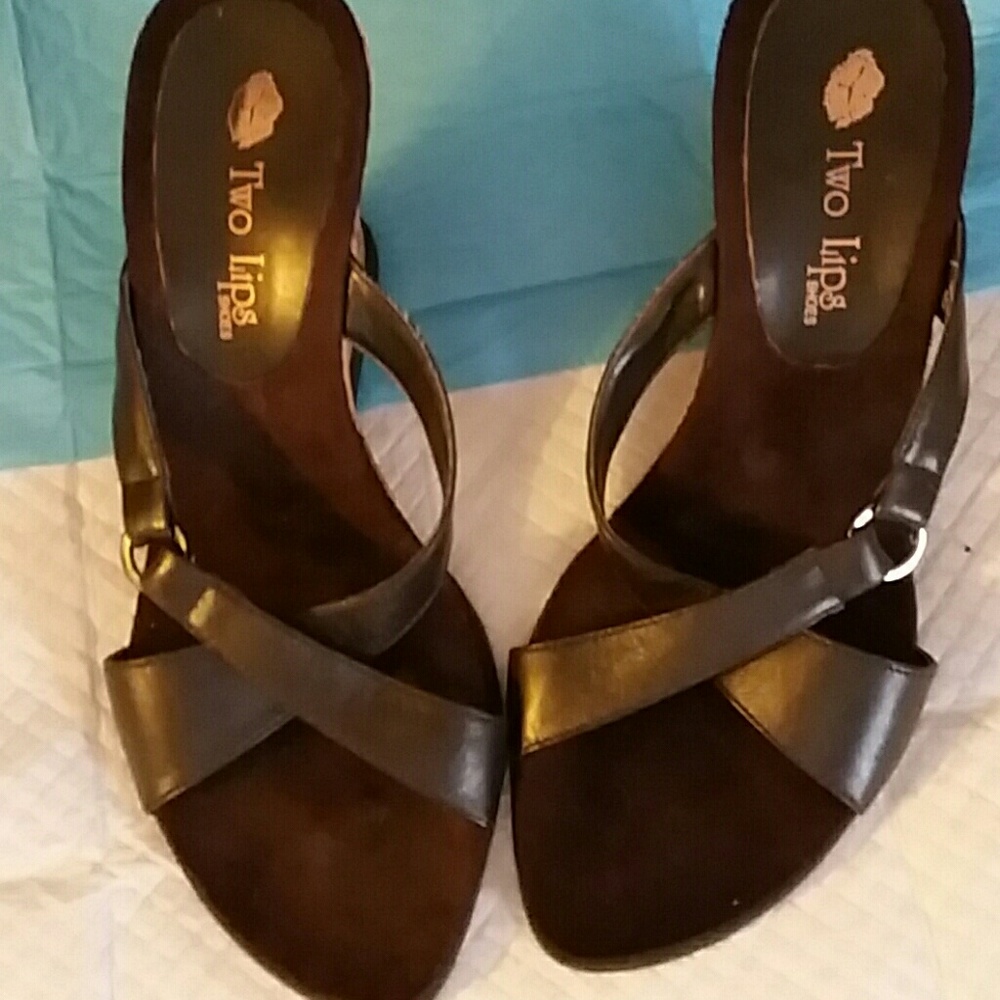 Two Lips shoes - Picture 2 of 5