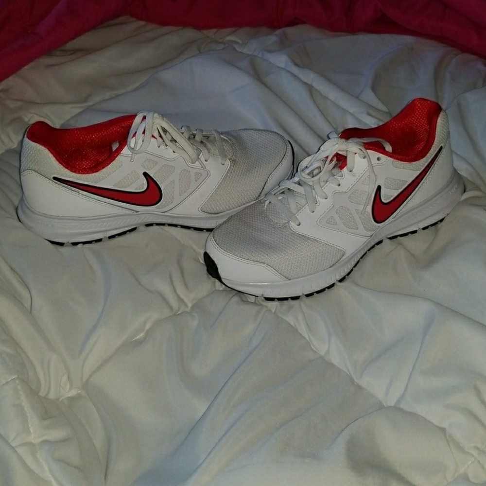 Nike mens shoe