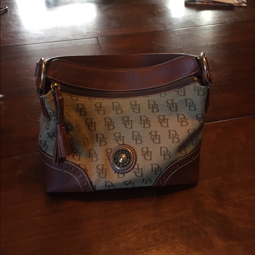 Dooney & Bourke purse