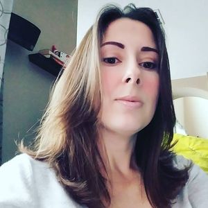 Meet your Posher, Valeria