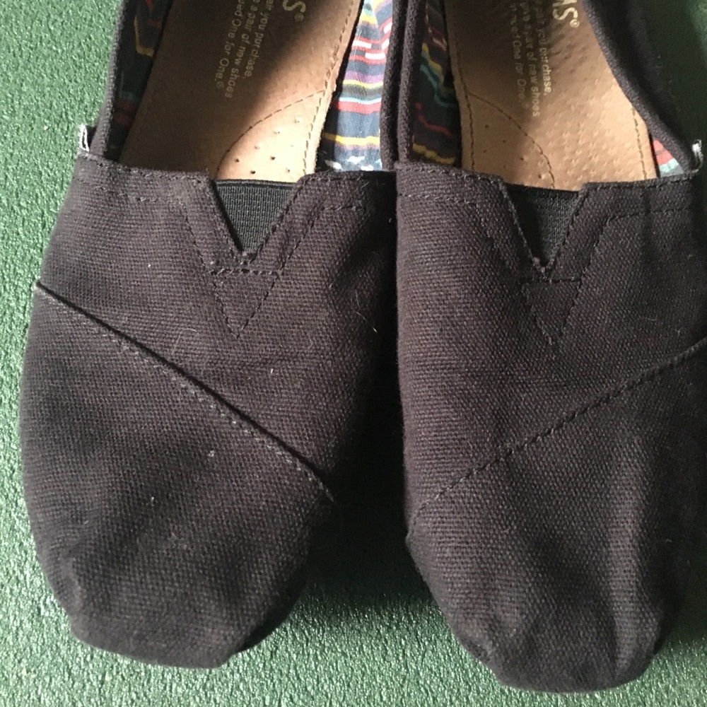Toms
