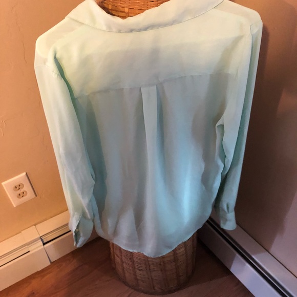 Express button up - Picture 2 of 3