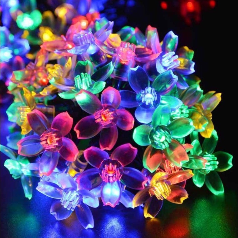 LED solar-powered flower bulbs light