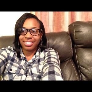 Meet your Posher, Shemica