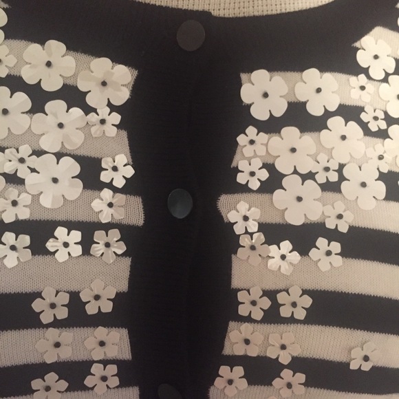 NWOTs Talbots flower cardigan - Picture 3 of 5