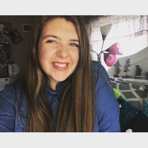 Meet your Posher, Hannah