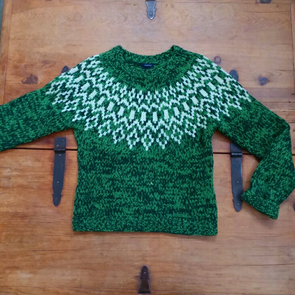 American Eagle Hand Knit Lambswool Sweater