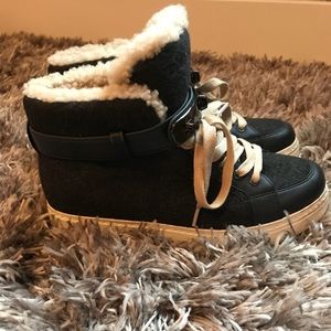 Authentic used Coach sneakers, GREAT condition!!