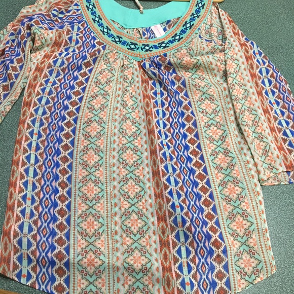 Nike running sneaker size 6? - Picture 7 of 8