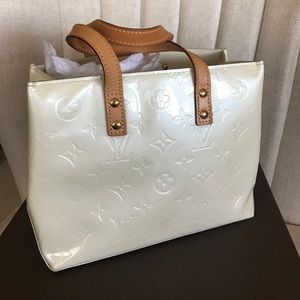 Louis Vuitton Perle Vernis READE