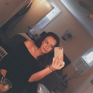 Meet your Posher, Annie