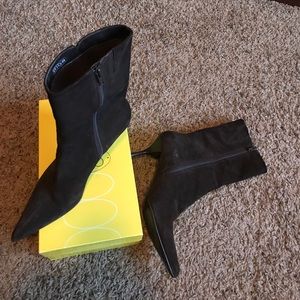 DIBA brown suede short high heel boots