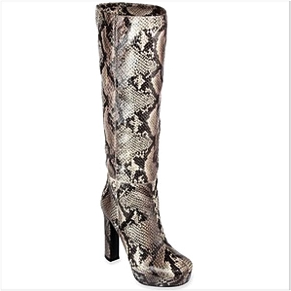 ❤️SALE❤️Hot Momma Snakeskin Tall Boots sold - Picture 3 of 8