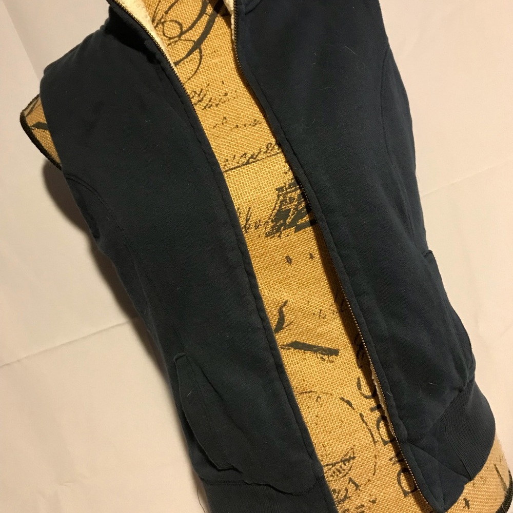 Old Navy Sherpa Lined Women’s Vest