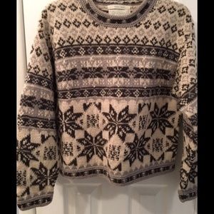 Hand knit Wool Sweater