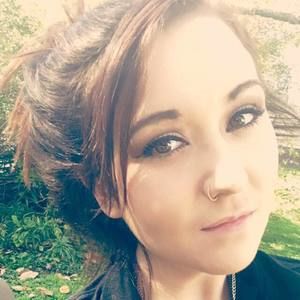 Meet your Posher, Abby