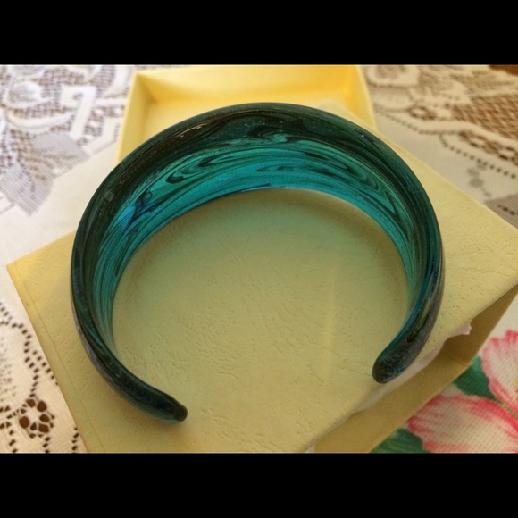 Bracelet - Picture 3 of 3