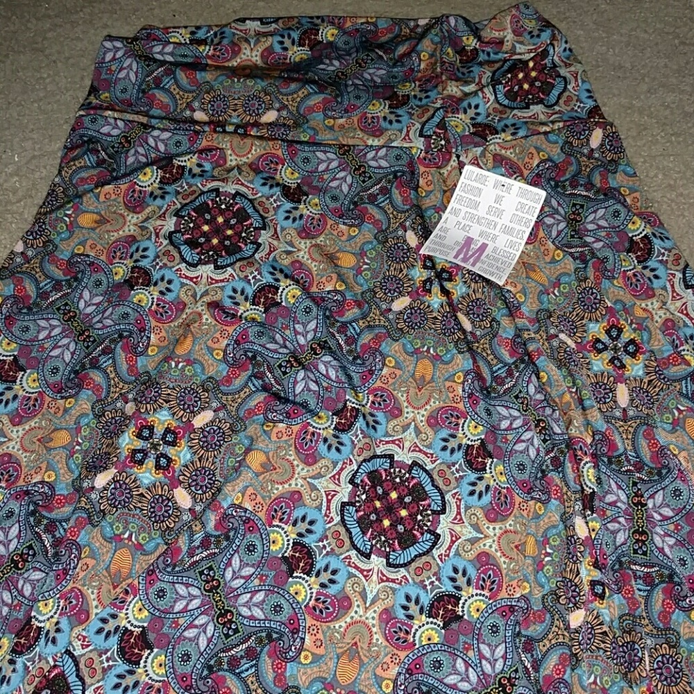 NWT Lualroe Maxi size Medium