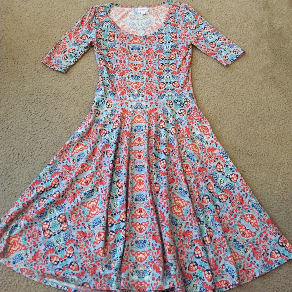 Lularoe Nicole Dress Medium