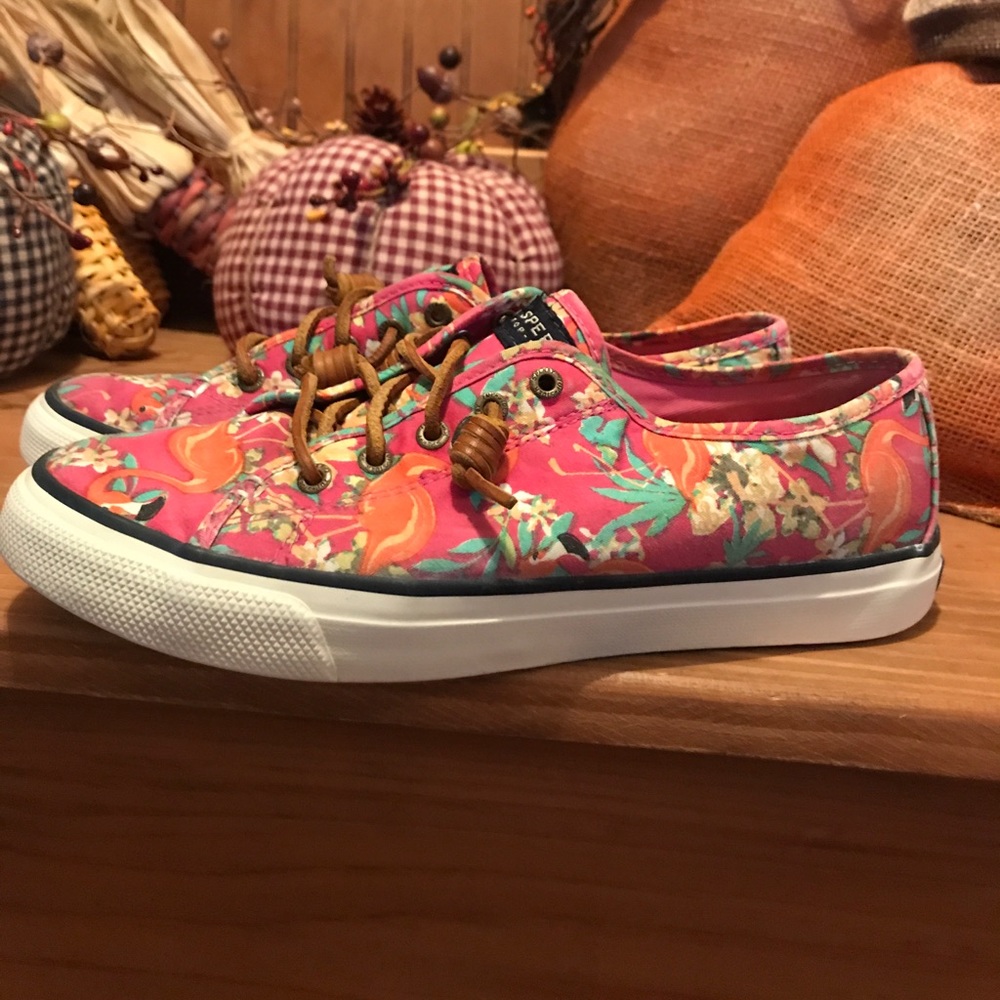 Sperry Top-Sider shoes. Size 8