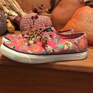 Sperry Top-Sider shoes. Size 8