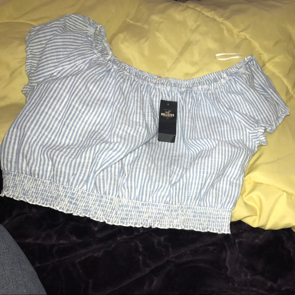 Off shoulder crop top