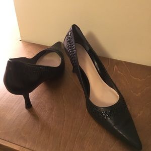 Nine West "Nilesho" black shoe. Size 9.5
