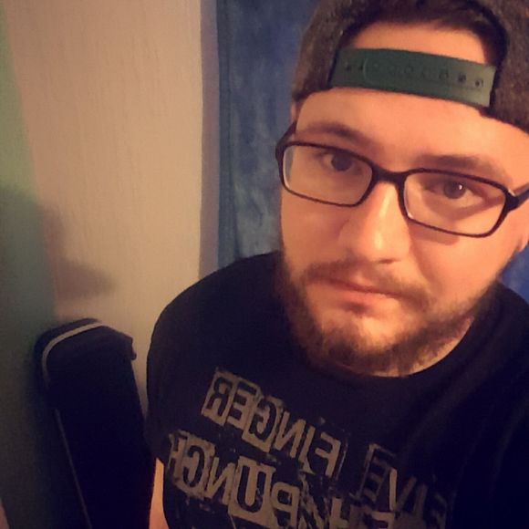 Meet your Posher, Gavin - Picture 1 of 1