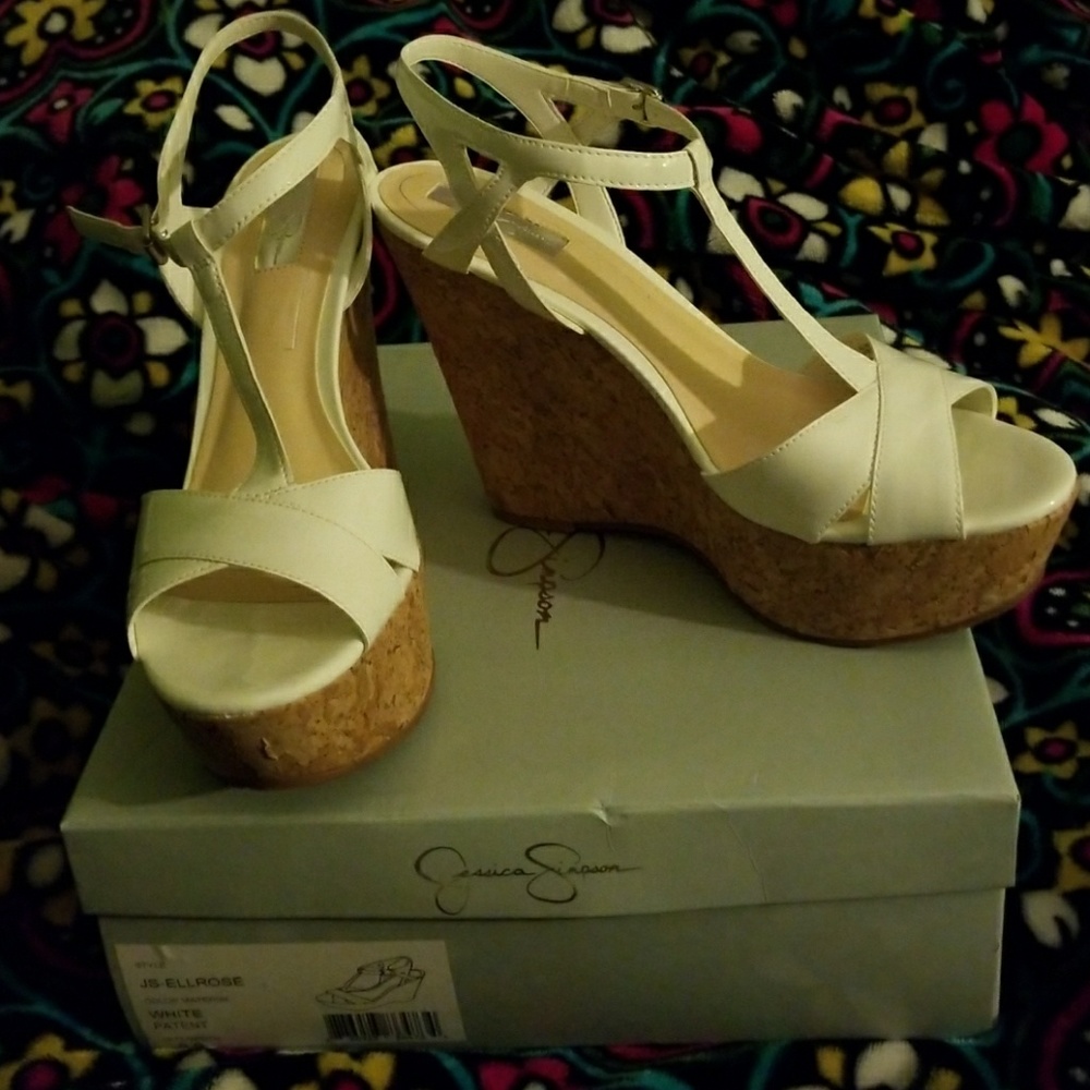 Sandals - Picture 2 of 4
