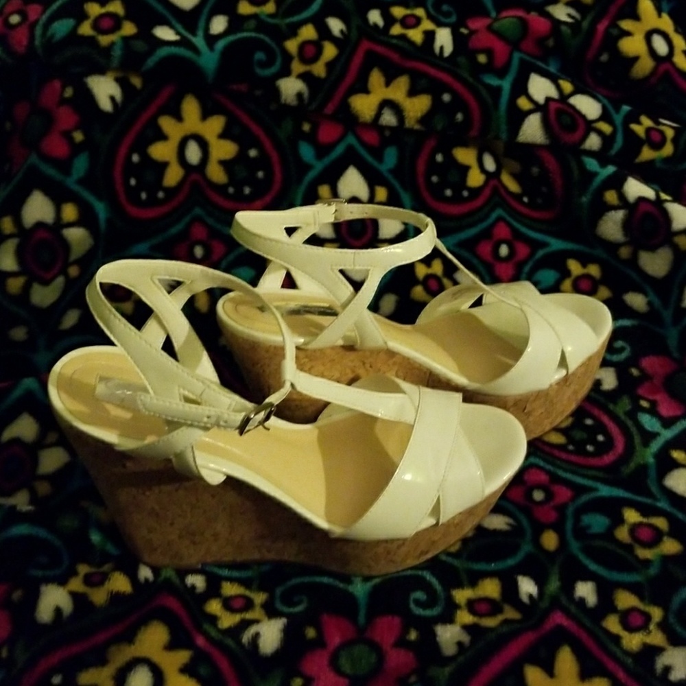 Sandals - Picture 4 of 4