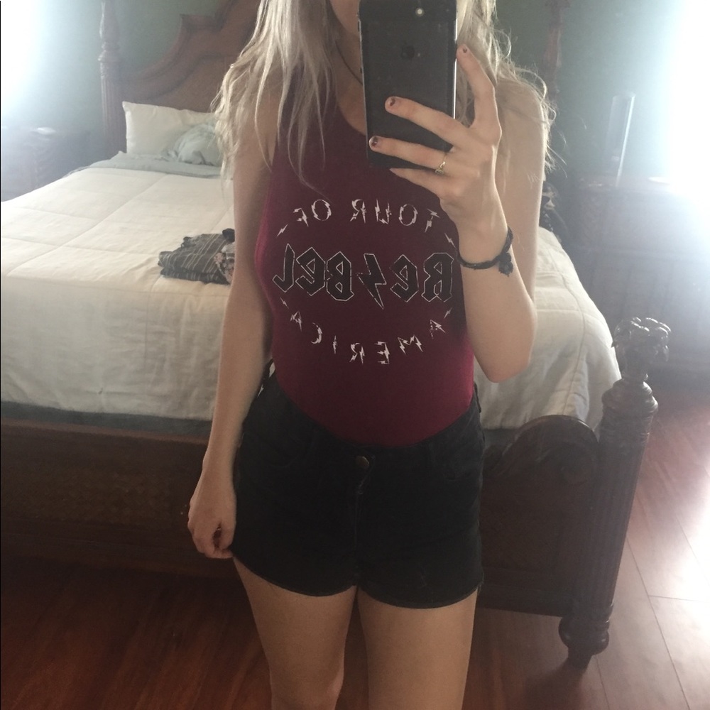 Red TightFit Maroon Tanktop