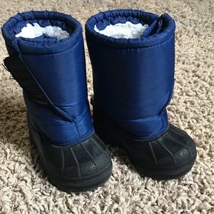 Size 5 baby/toddler boy snow boots