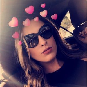 Meet your Posher, Rachel